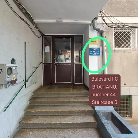 Old Town Within Apartment Bucharest Exterior photo